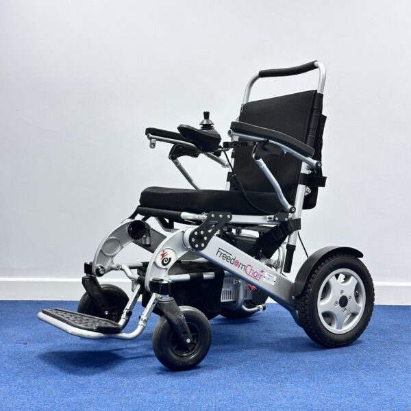 e-goes A08L Ex-Demo Folding Powerchair (3)